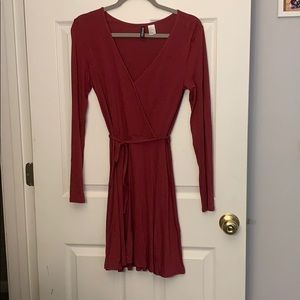 Divided H&M long sleeve wrap dress